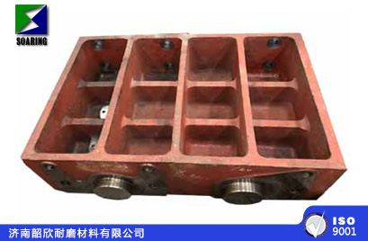 鄂式(shi)破碎機(ji)配件