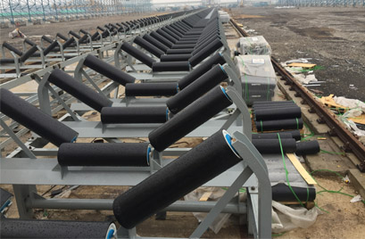 托(tuo)輥施工(gong)現場